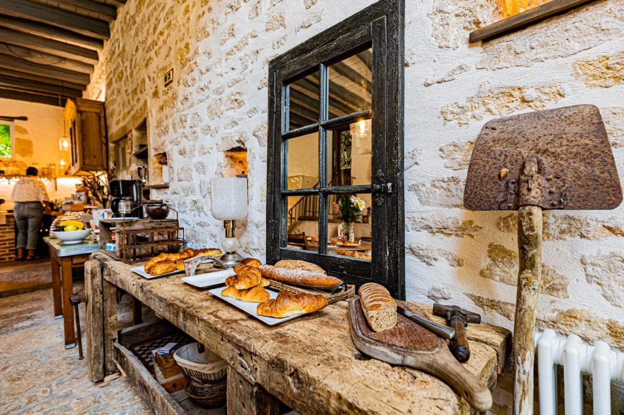 Bed and Breakfast Le Domaine Des Carriers Chevroches Екстер'єр фото